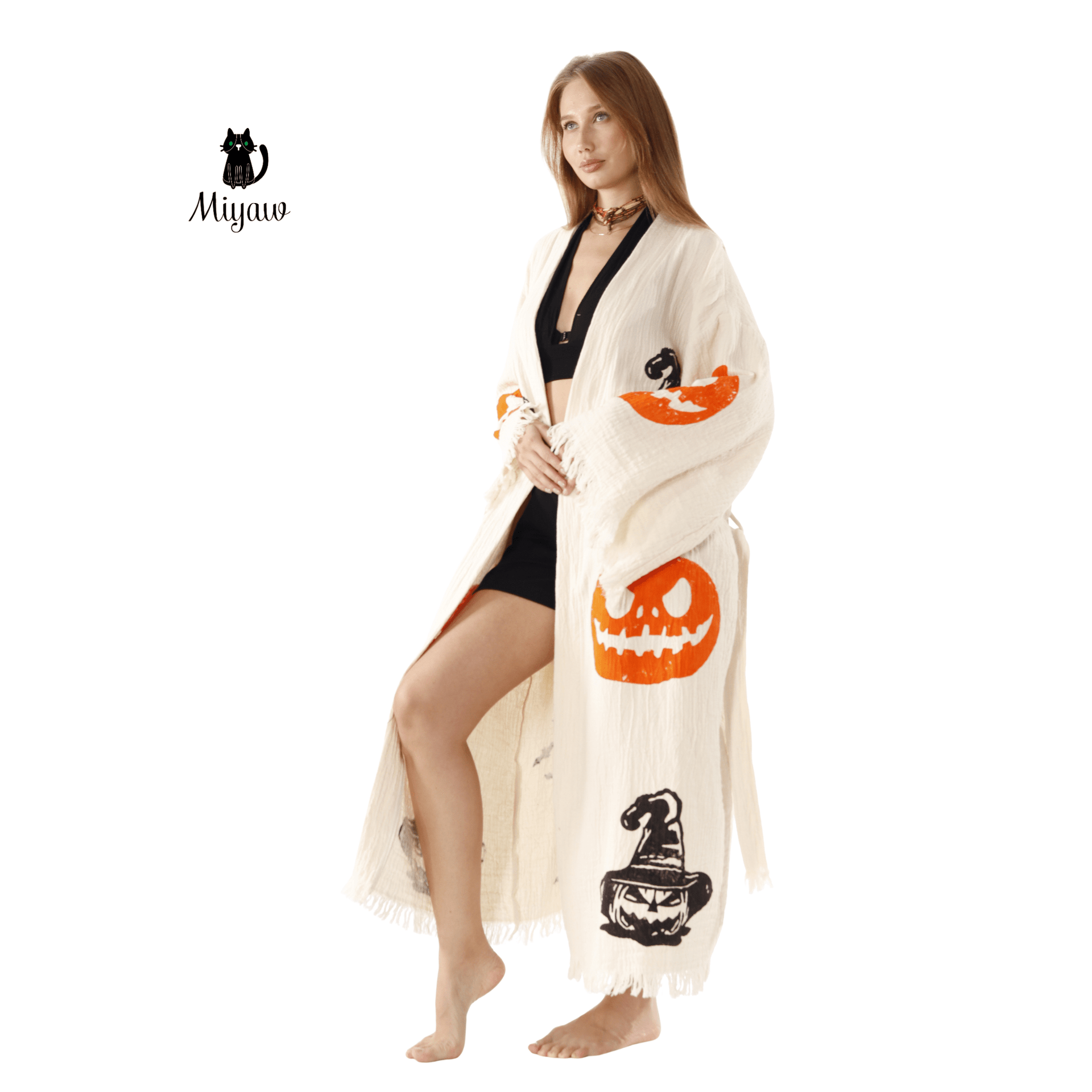 Cute Robe Costume for Women – Perfect Halloween Accessory Idea
