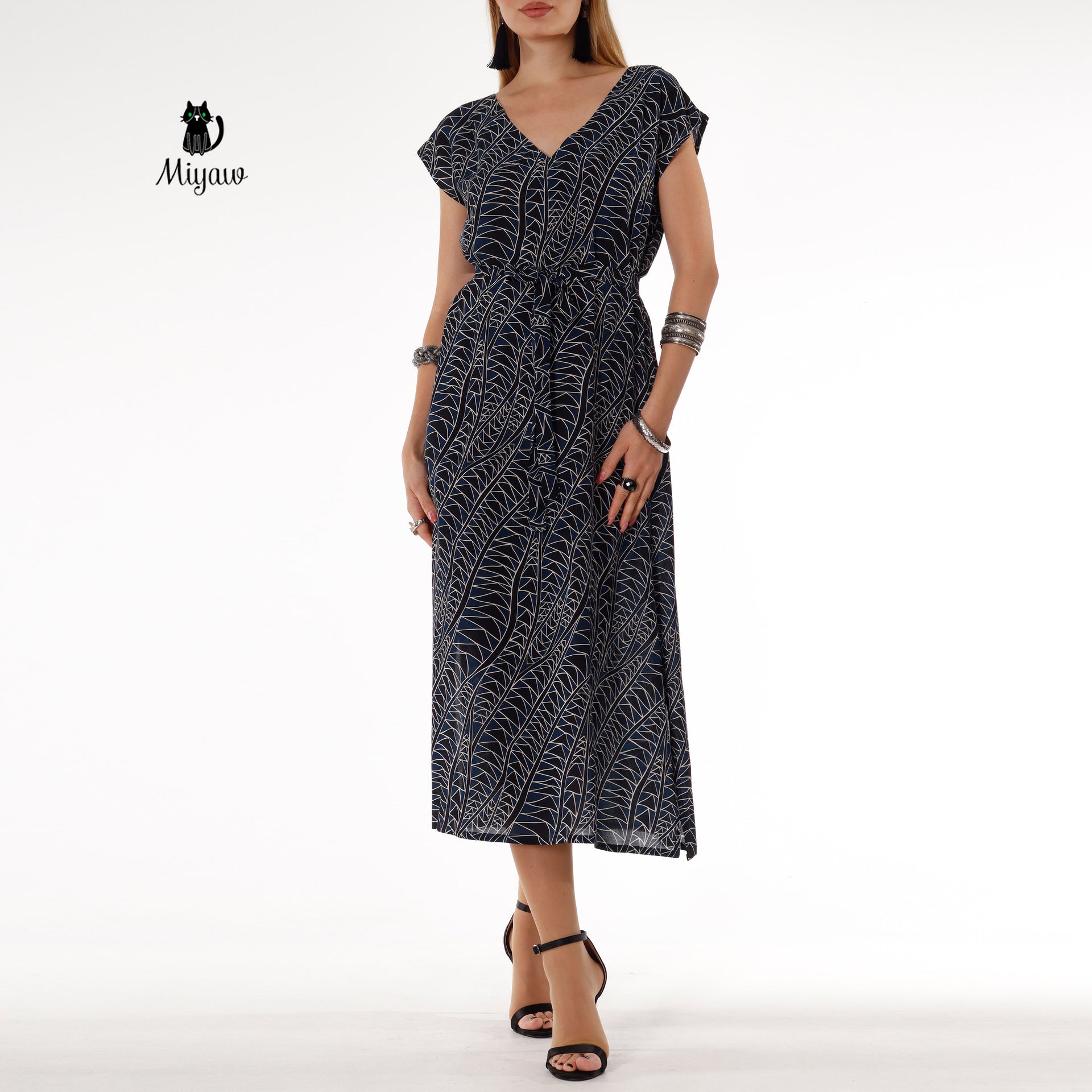 Stylish Black Maxi Dress with Geometric Print - Resort Wear - Miyawfashion