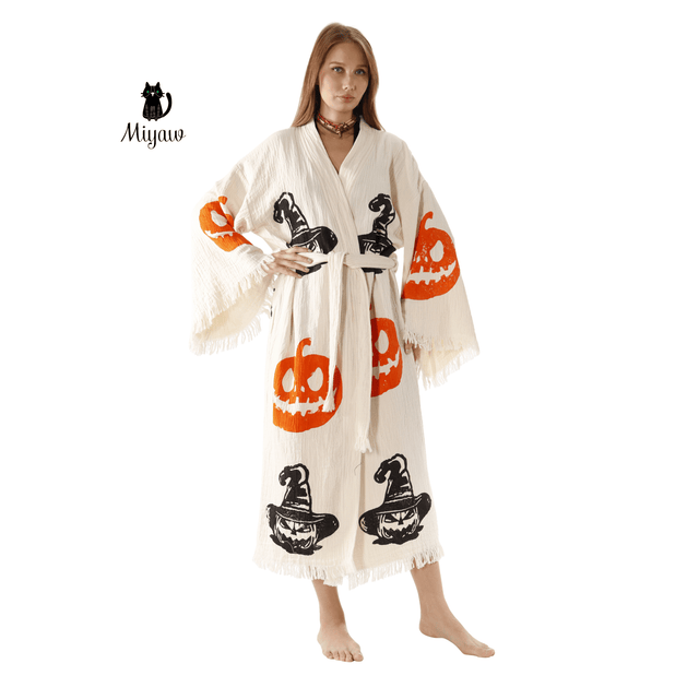 Cute Robe Costume for Women – Perfect Halloween Accessory Idea