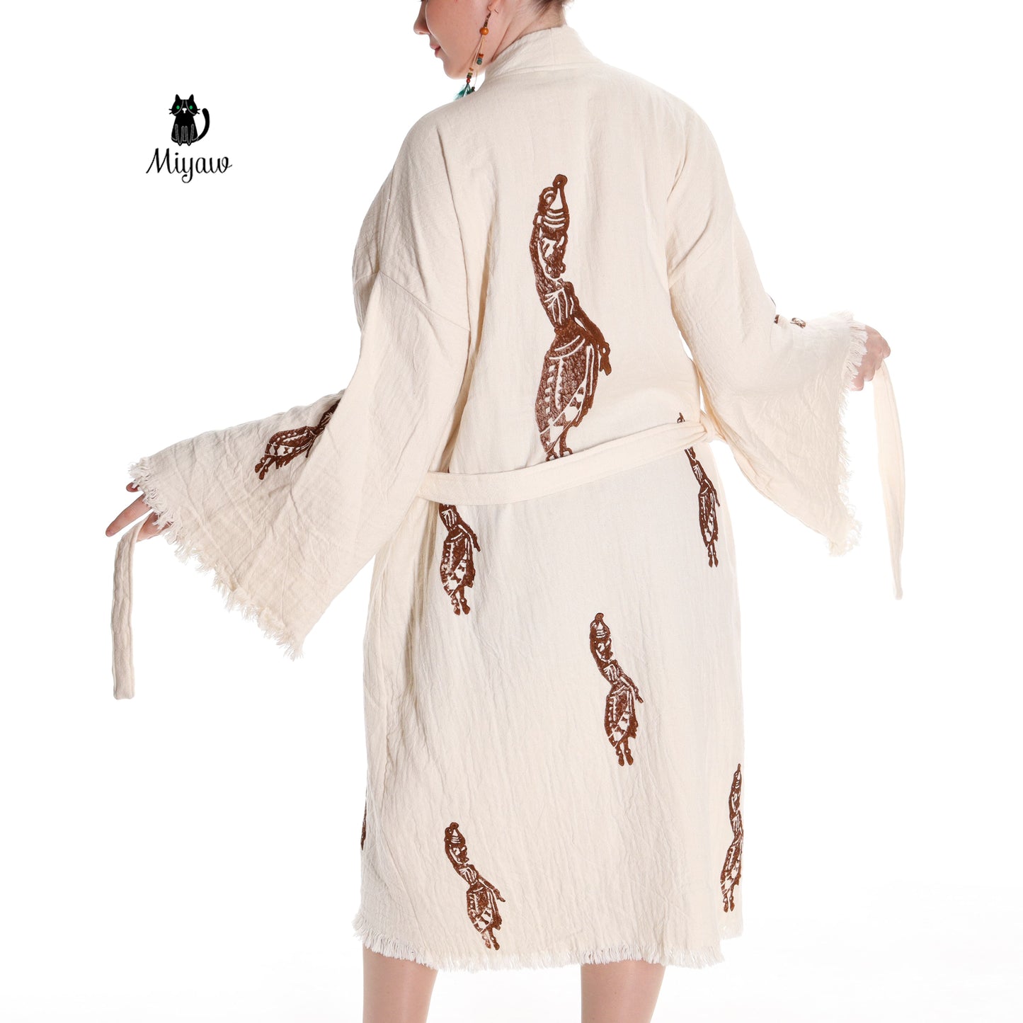 Handcrafted Cotton Kimono Robe with Arab Girl Carrying Water Design - Miyawfashion Miyawfashion