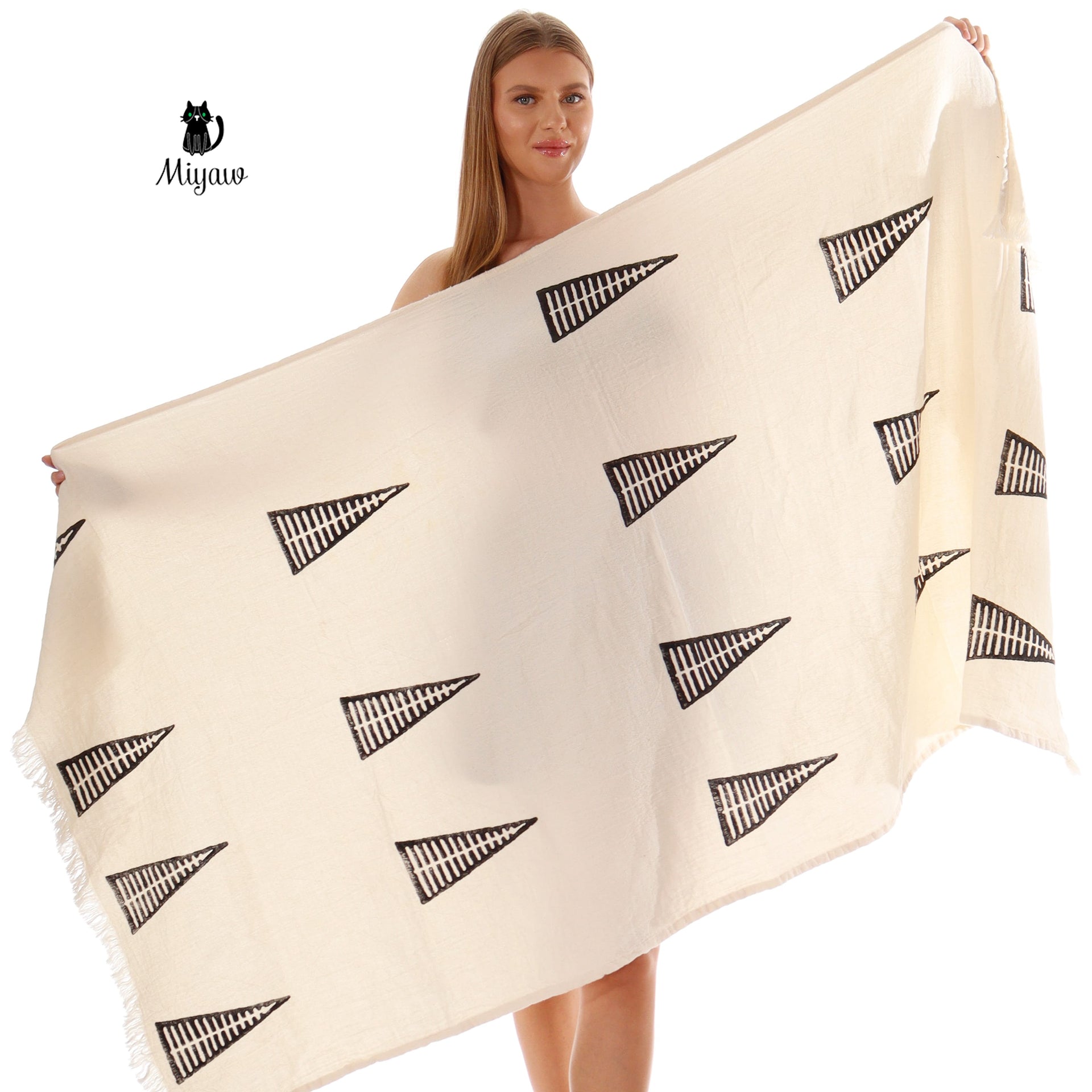 Organic Cotton Pyramid Print Towel for the Beach and Bath - Miyawfashion