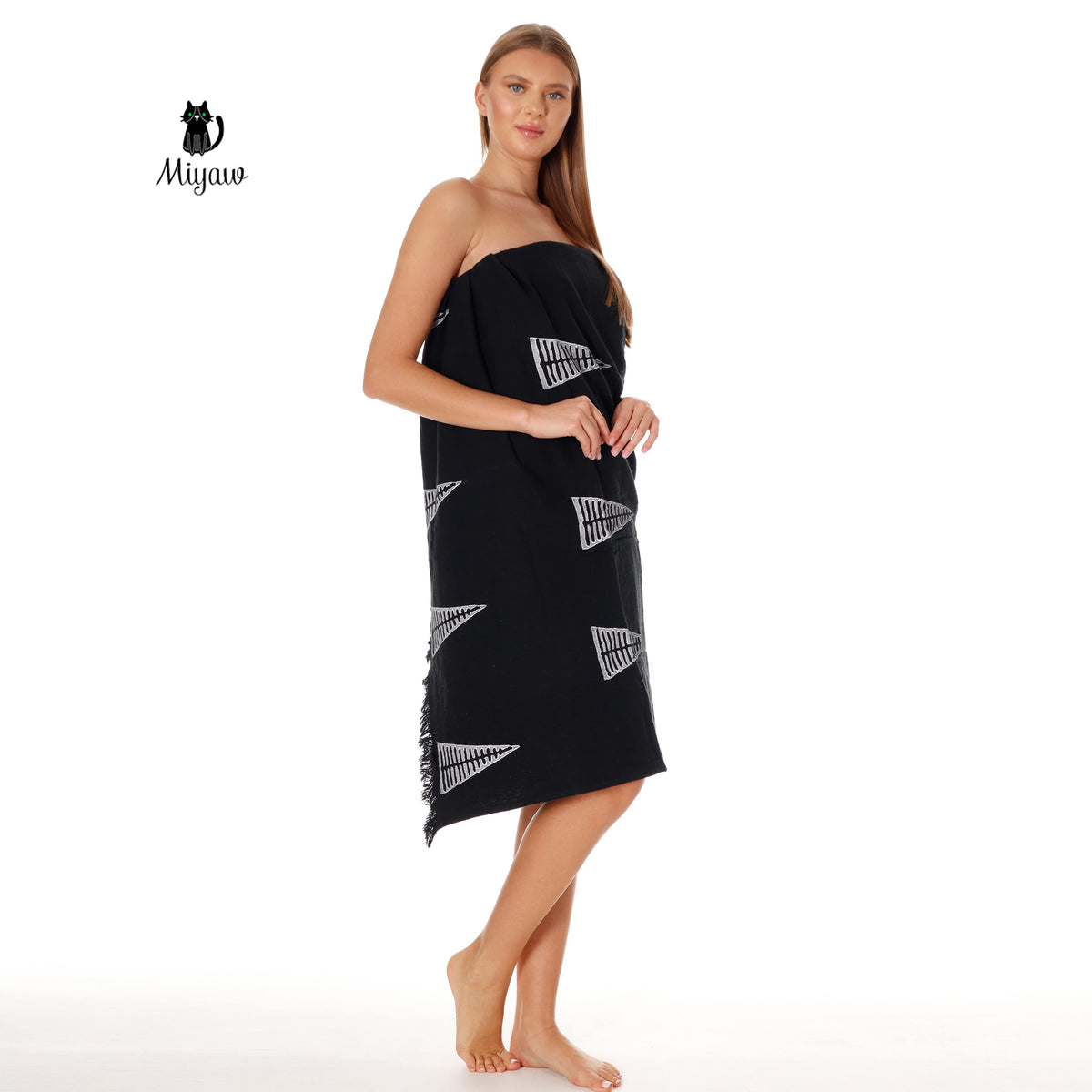 Handcrafted Pyramid Stamped Black Beach Towel - Miyawfashion