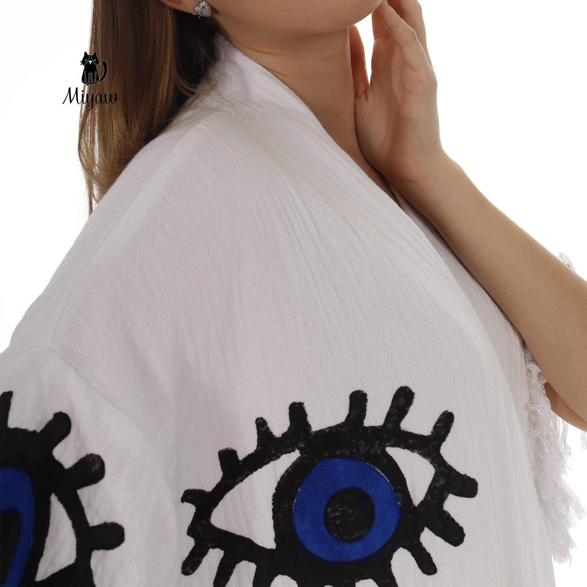 Organic Cotton Beach Kimono: Handmade Robe for Eco-Conscious Relaxation