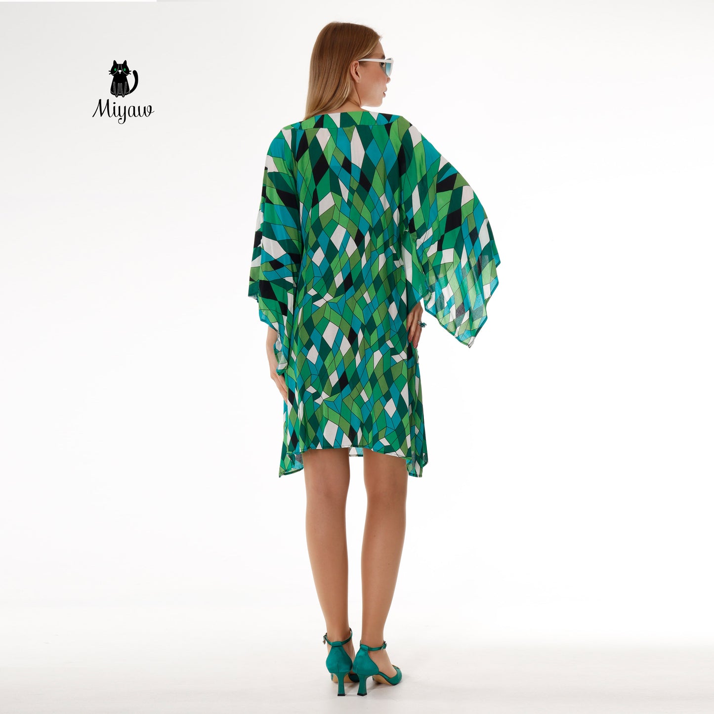 Stylish Resort Wear: Green Mini Dress with 3/4 Wide Sleeves - Miyawfashion Miyawfashion