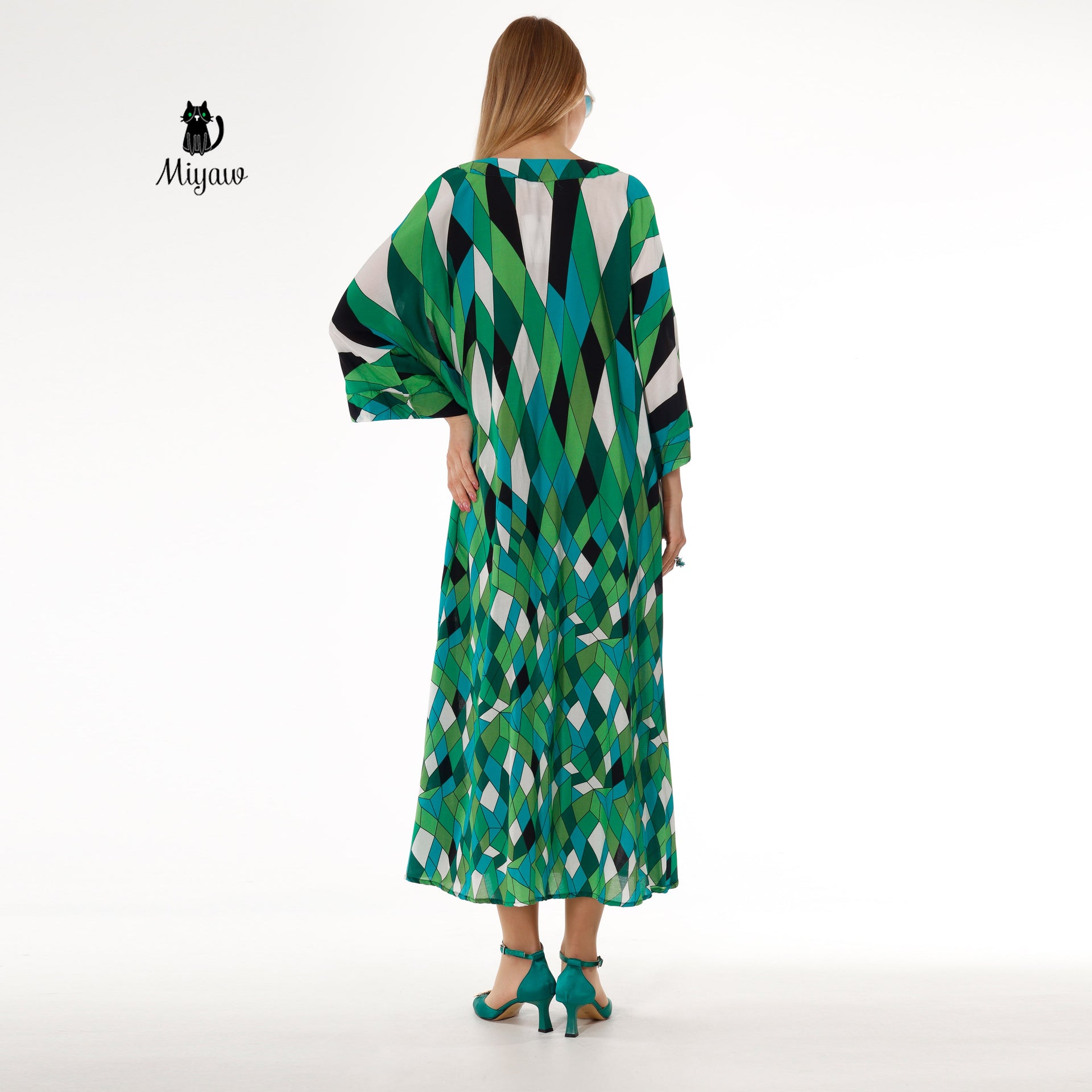 Elegant Green V-Neck Maxi Dress for Modest Women - Miyawfashion