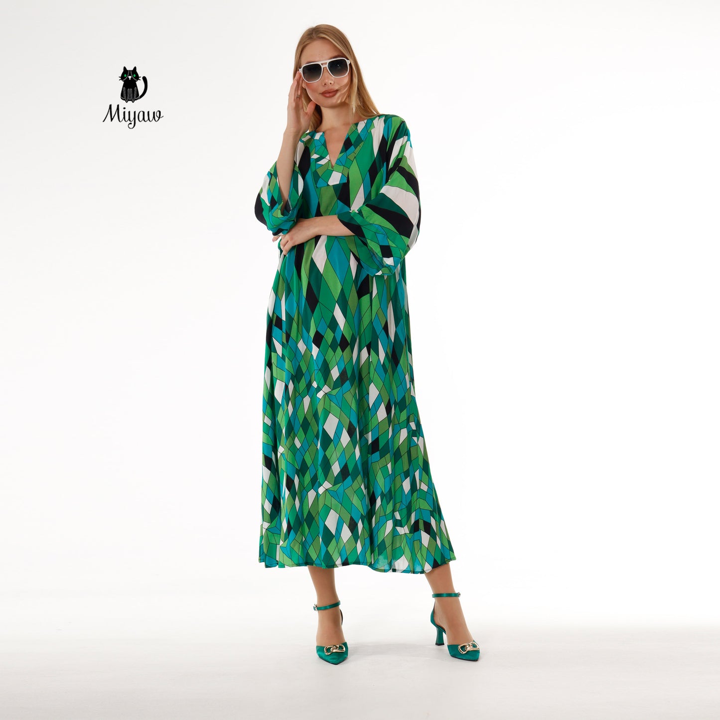 Elegant Green V-Neck Maxi Dress for Modest Women - Miyawfashion Miyawfashion