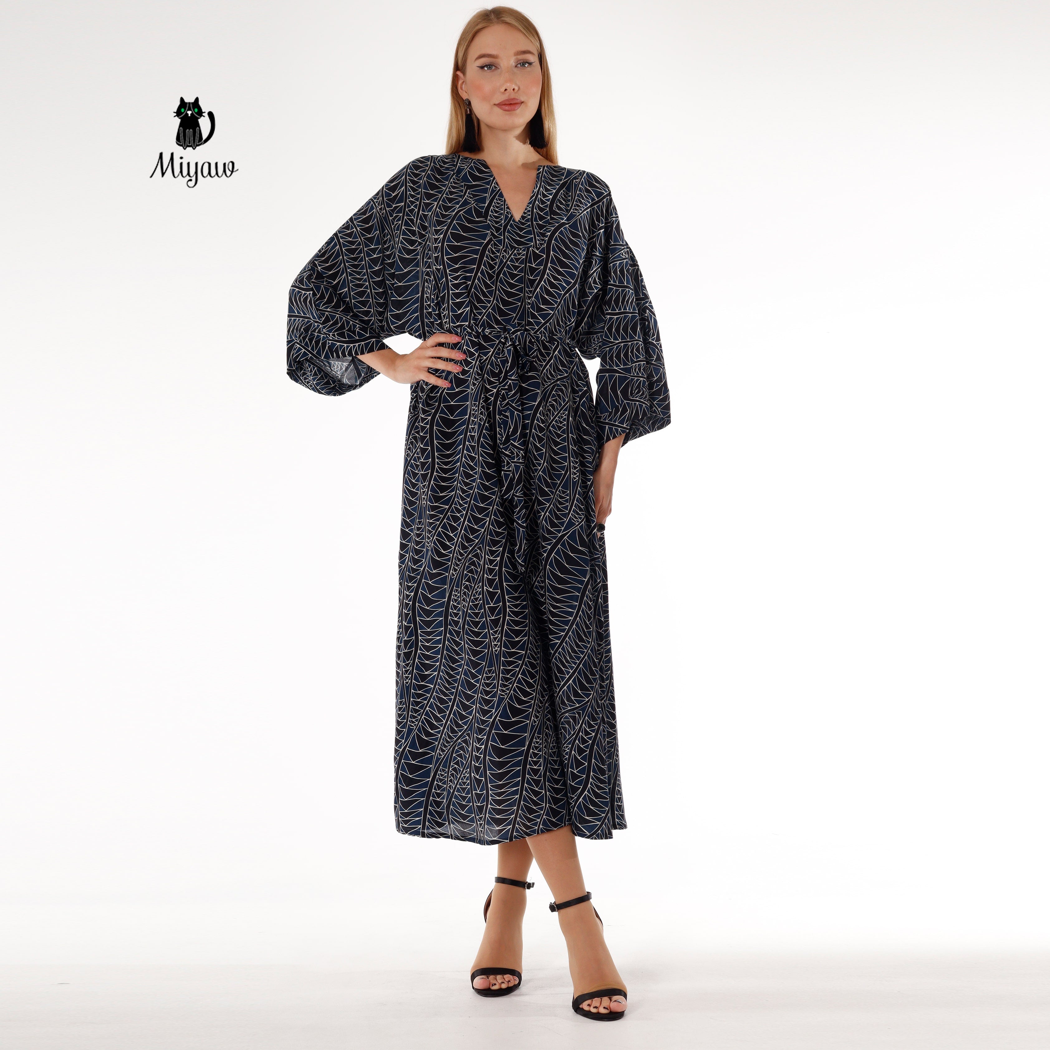 black long sleeve boho maxi dress